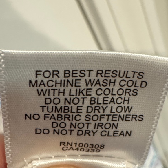 Peter Millar Men's White Shirt with Colorful Print - Picture 6 of 6